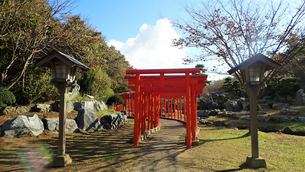 Takayama Inari Shrine: Aomori's Mysterious Retreat, A Power Spot with a Thousand Torii Gates